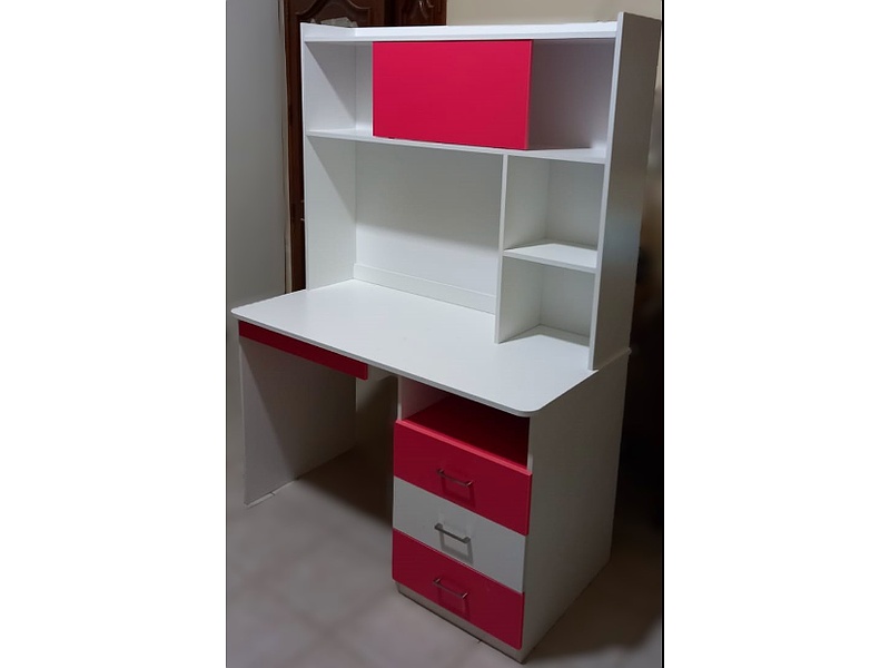 escritorio niña Cochabamba Muebles Casa Marbella