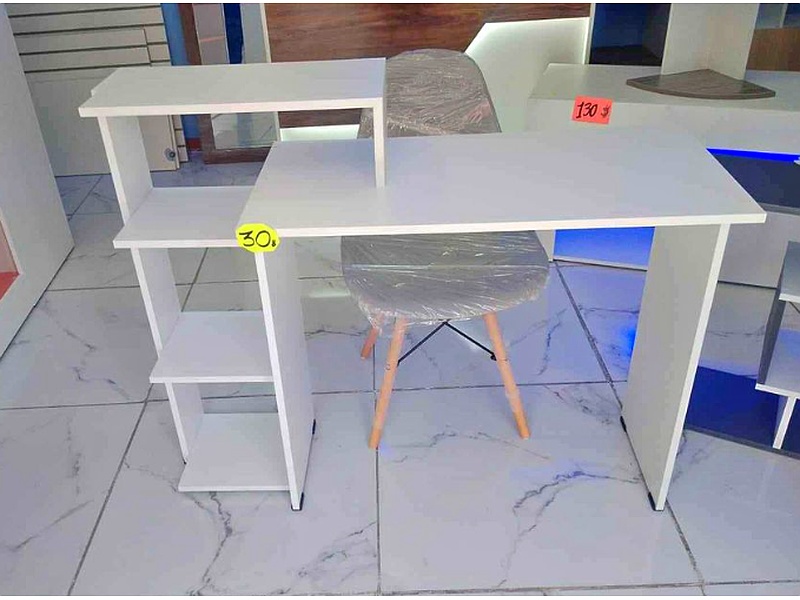 escritorio con repisa Potosí Melavision - Muebles - Melamina