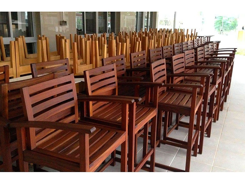 taburete de madera Santa Cruz Muebles La Fabri-K Santa Cruz
