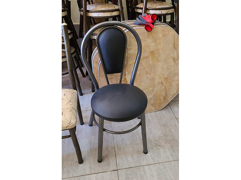 Silla de metal Negro Bolivia