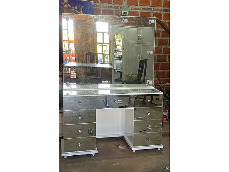 tocador con espejos Santa Cruz fabrica de muebles J & F