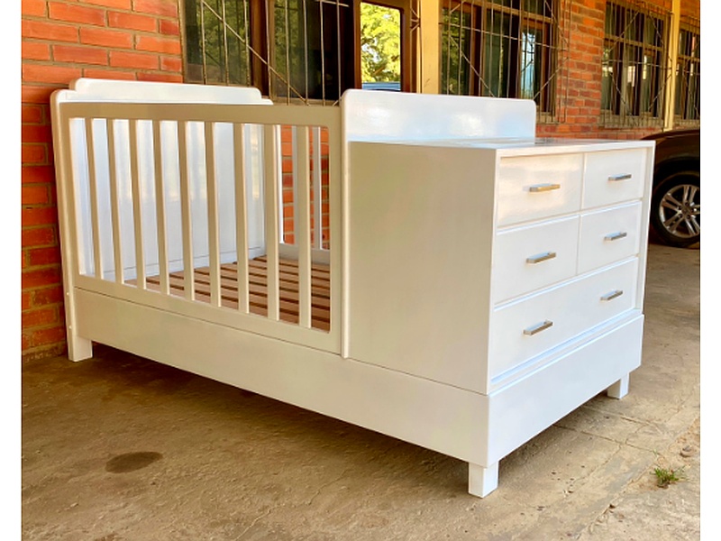 cuna con cambiador Trinidad Velasco Muebles