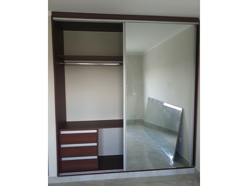 closet con espejo Santa Cruz Mundo Madera