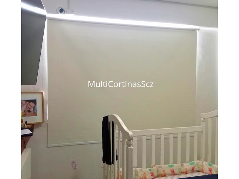 cortina roller blanca blackout Santa Cruz MultiCortinas SCZ