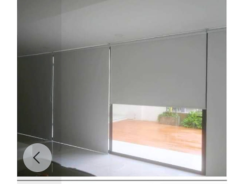 cortina roller color blanco Santa Cruz MultiCortinas SCZ