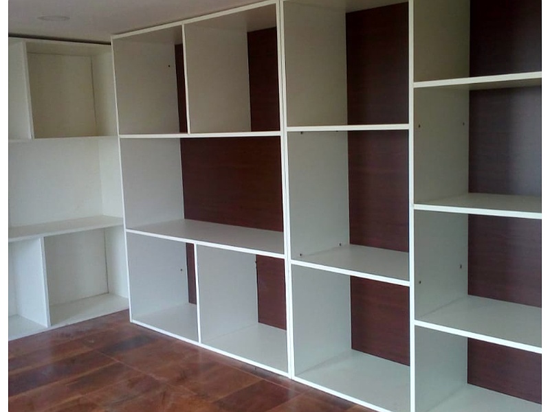 estantería de MDF Cochabamba Ingenieria Carpinteria S&M
