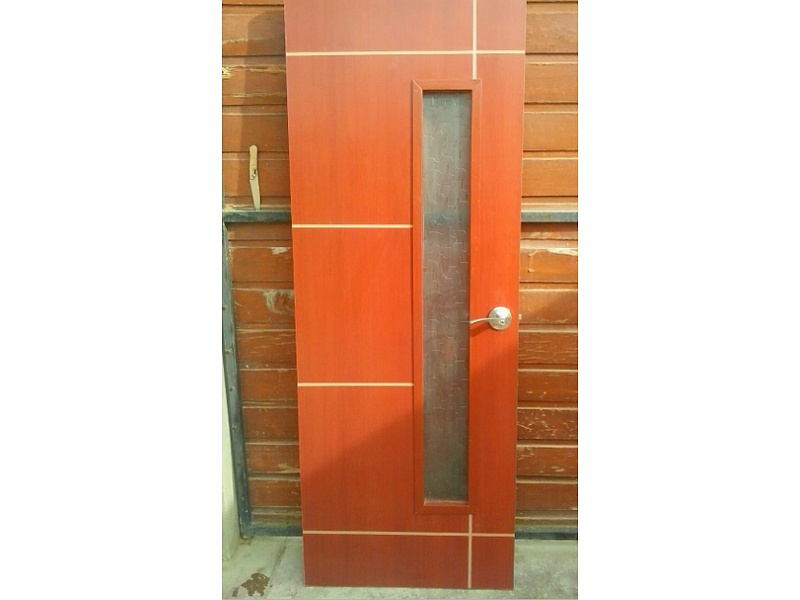 puerta de madera con panel de cristal Cochabamba Carpintería J&V