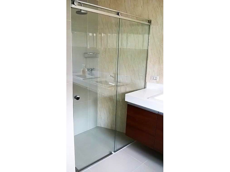 box de baño cristal Santa Cruz Rojas"Mueblería Carpintería Aluminio