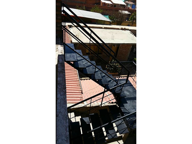 escaleras de metal Cochabamba Estructuras Metálicas Promet