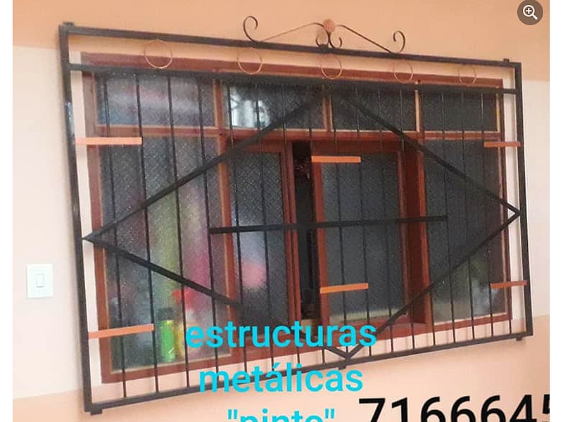 protección de ventana color negro Santa Cruz Estructuras Metálicas "pinto"